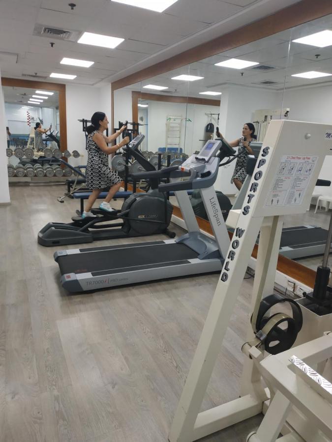 亚实基伦Marina Breeze公寓 外观 照片